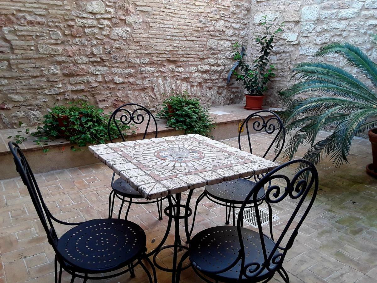 Case Brizi 10 Assis Exterior foto